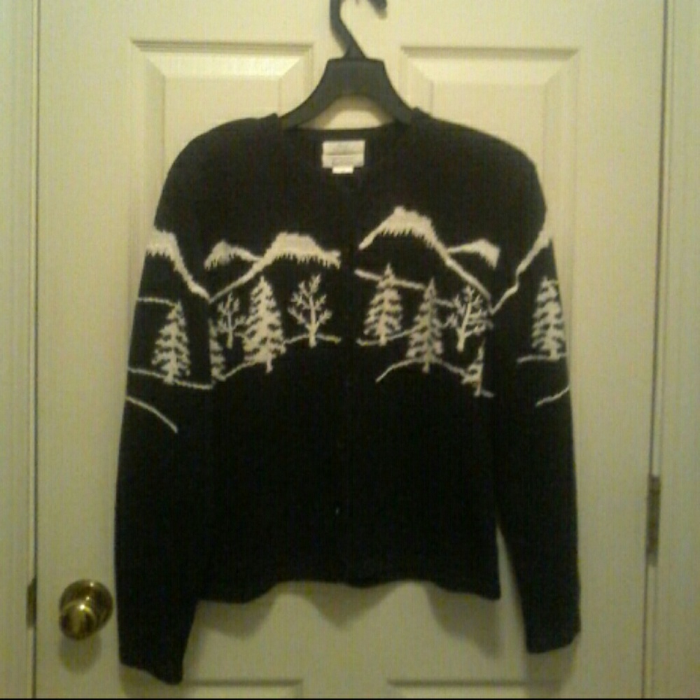 ❤Holiday Sweater $19.00 ✔✔✔